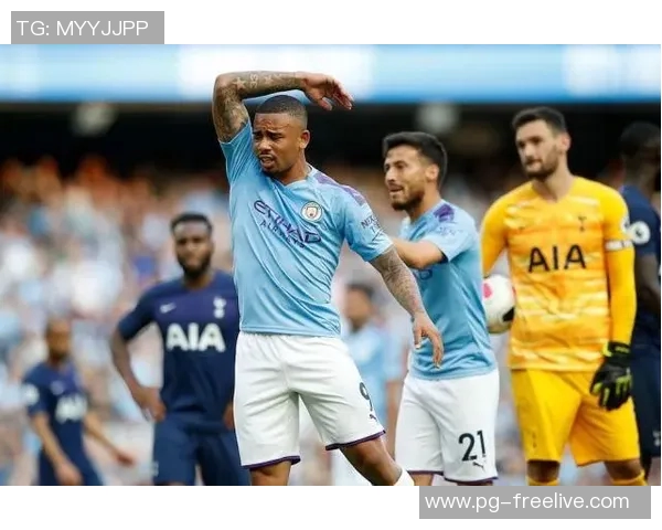 世界杯决赛切尔西与曼城激战成和点球大战引发全场热烈反响