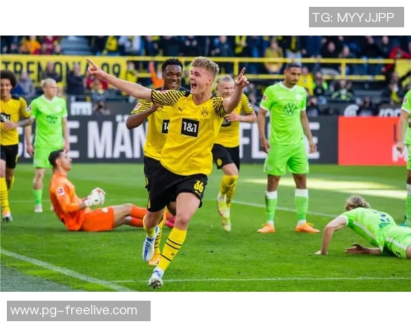 友谊赛精彩对决那不勒斯与多特蒙德激战成和引发全场热议